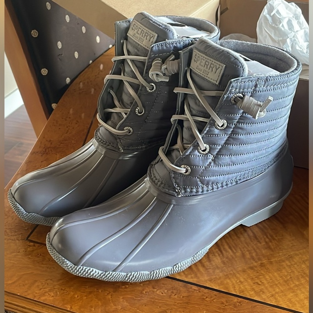 Brand new in box Sperry Saltwater Puff Nylon Grey Rainboots